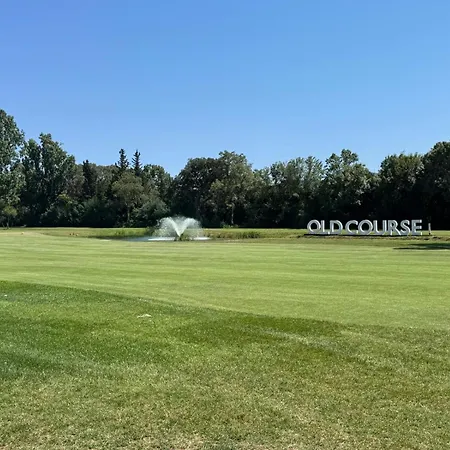 Апартаменты A 2 Pas Du Golf Cannes Marina Мандельё-ла-Напуль