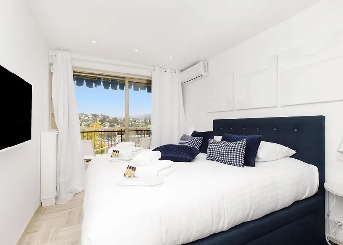 Apartament A 2 Pas Du Golf Cannes Marina