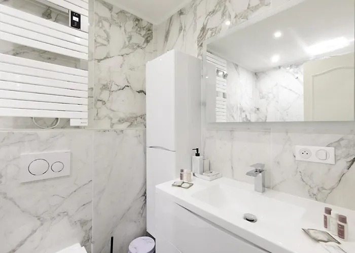 Apartament A 2 Pas Du Golf Cannes Marina *